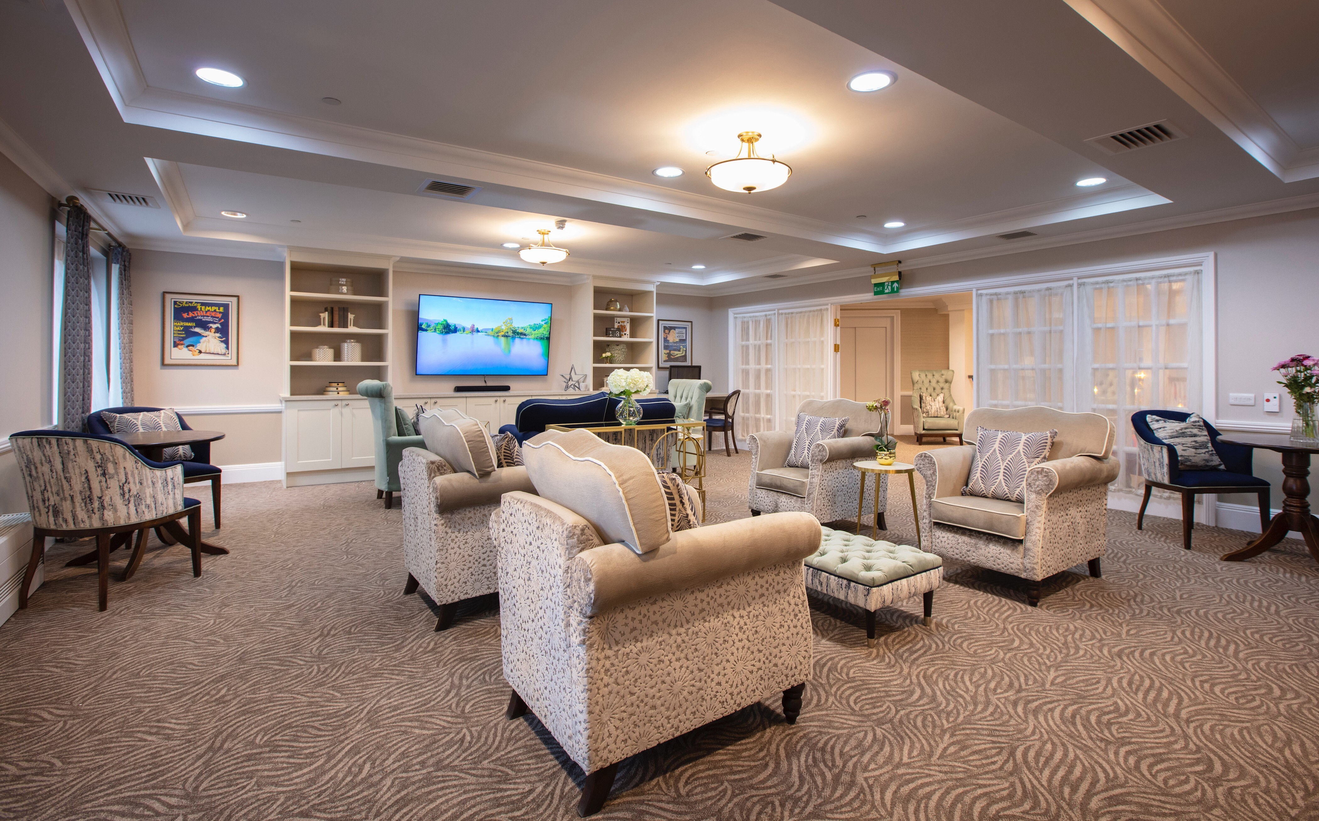 Lounge 2