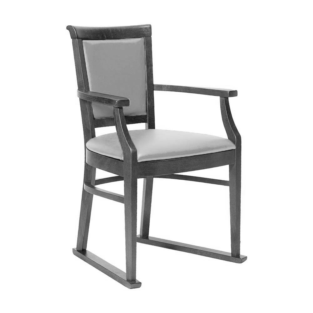 Armchair with skis